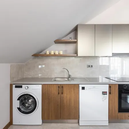 Bisuites * Αττάλεια