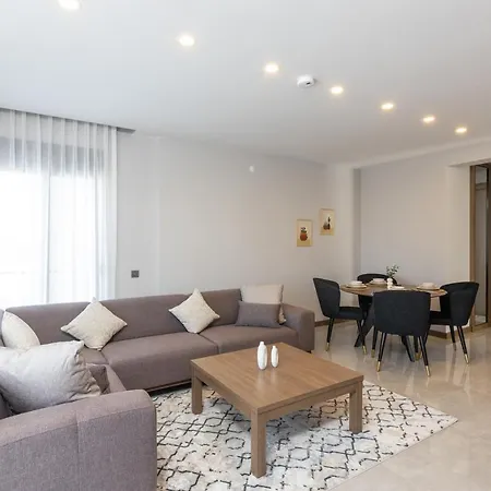 Bisuites * Αττάλεια