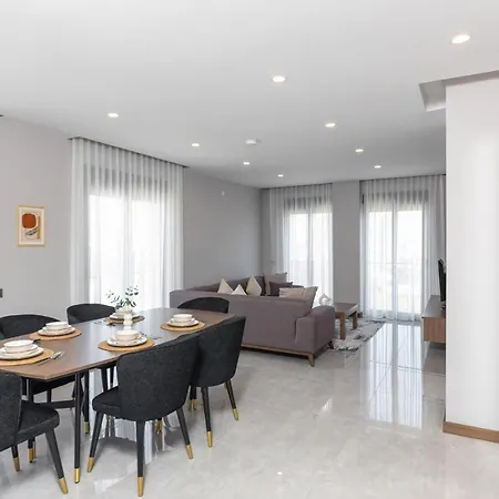 Bisuites Hostel Αττάλεια