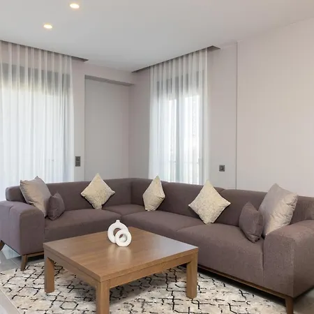 Bisuites * Αττάλεια