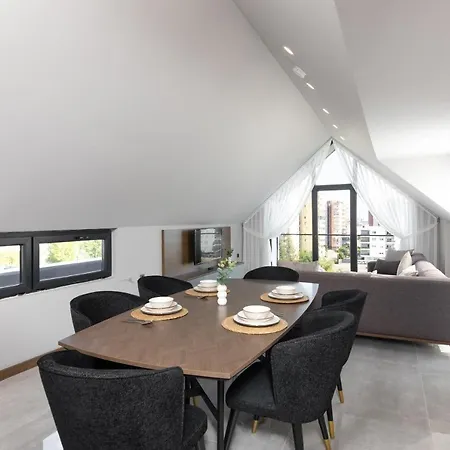 Bisuites * Αττάλεια