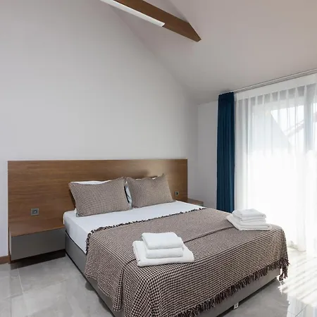 Hostel Bisuites