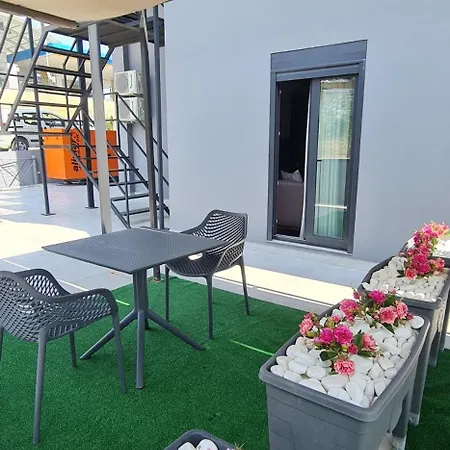 Bisuites Hostel Αττάλεια