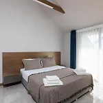 Hostel Bisuites