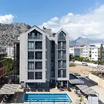 Bisuites Hostel *